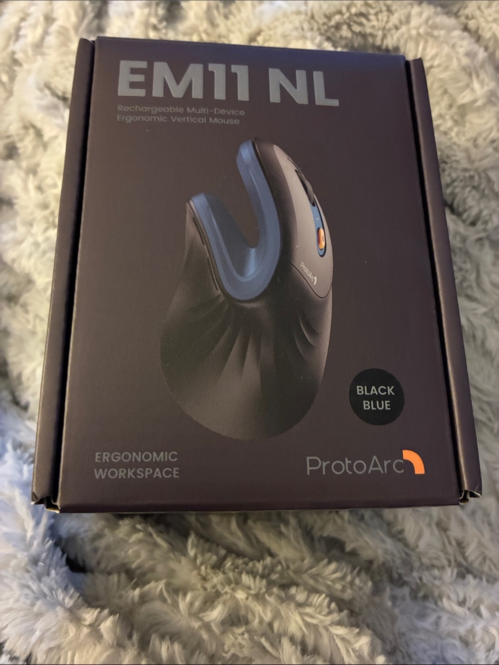 EM11 NL Ergonomic Vertical Mouse - Black/Blue